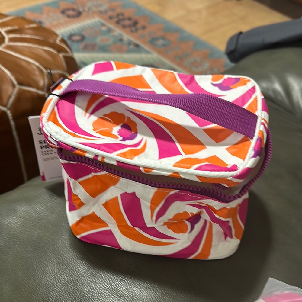 ALOHA Collection x Hawaiian Airlines travel bag NWT
